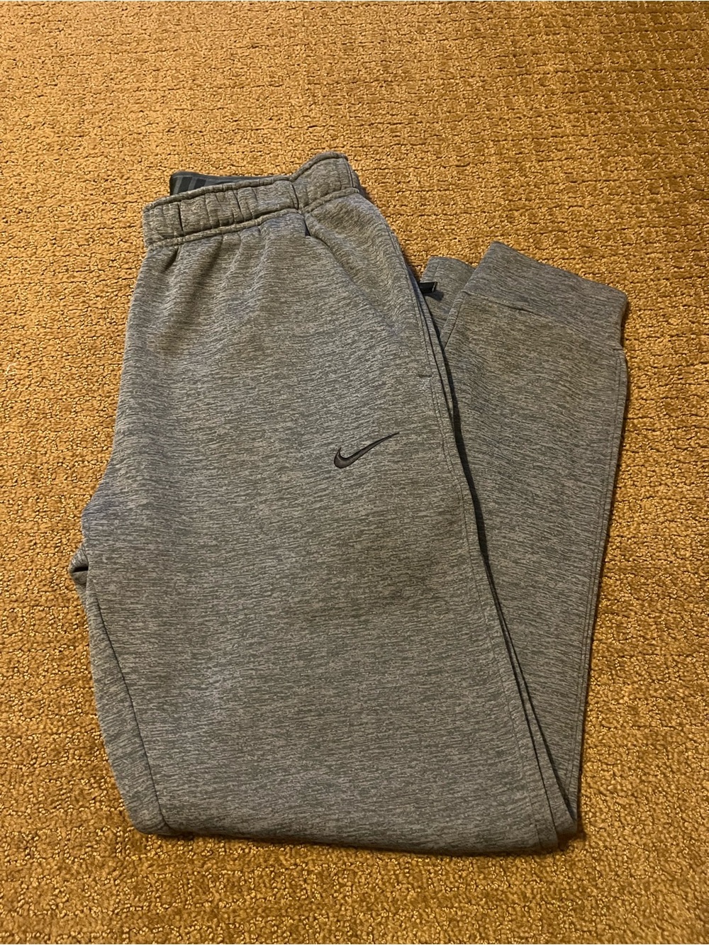 Nike Therma Fit Men’s size S joggers